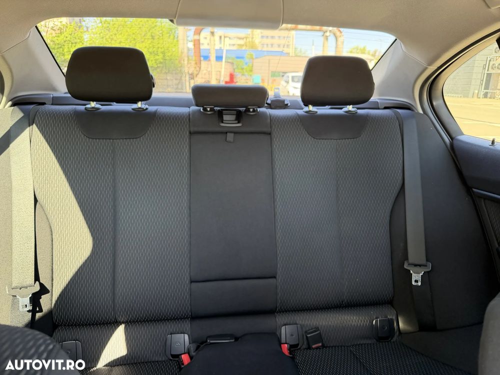 BMW Seria 3 320d - 8