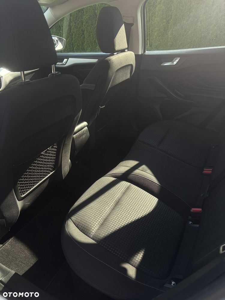 Ford Focus 1.5 TDCi DPF Start-Stopp-System COOL&CONNECT - 12