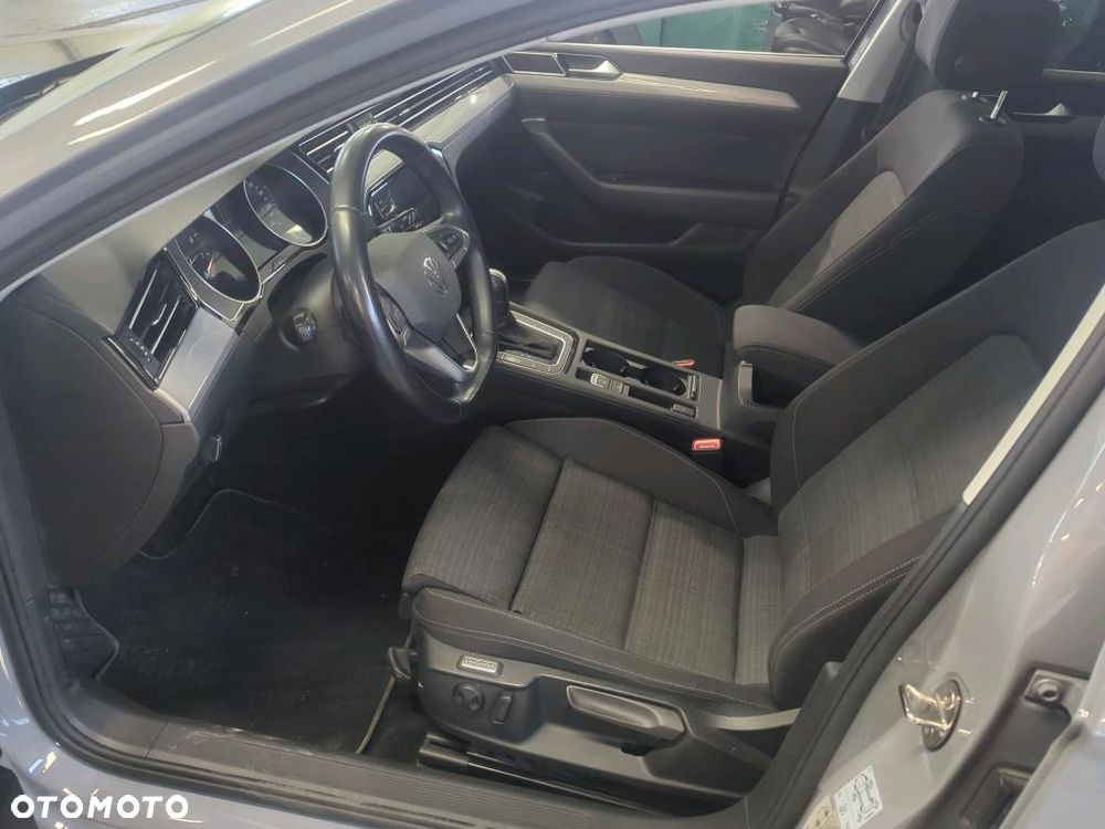 Volkswagen Passat 2.0 TSI Business DSG - 8