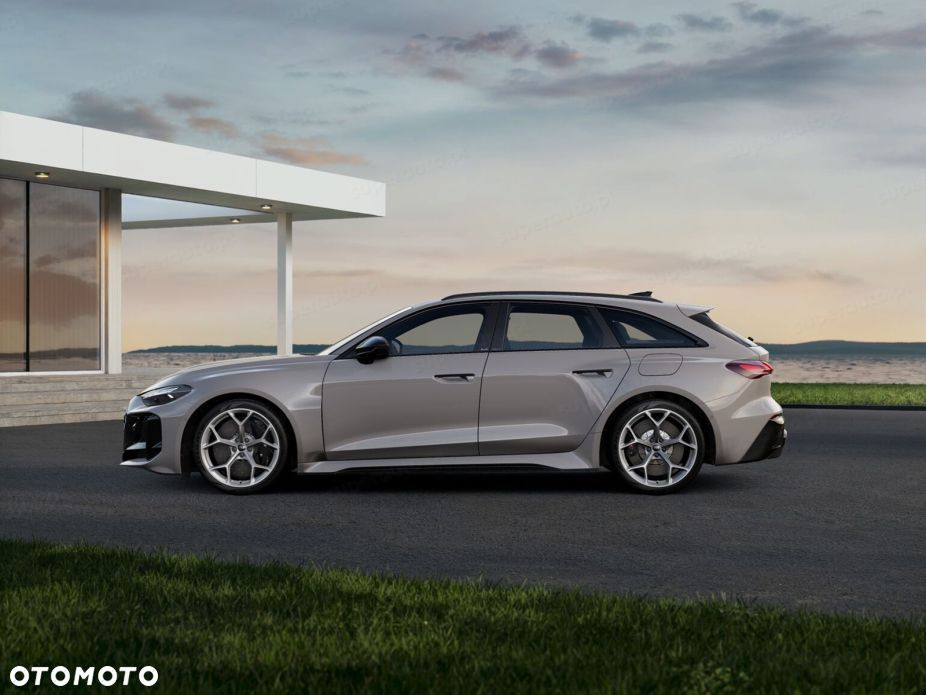 Audi RS5 Avant - 3