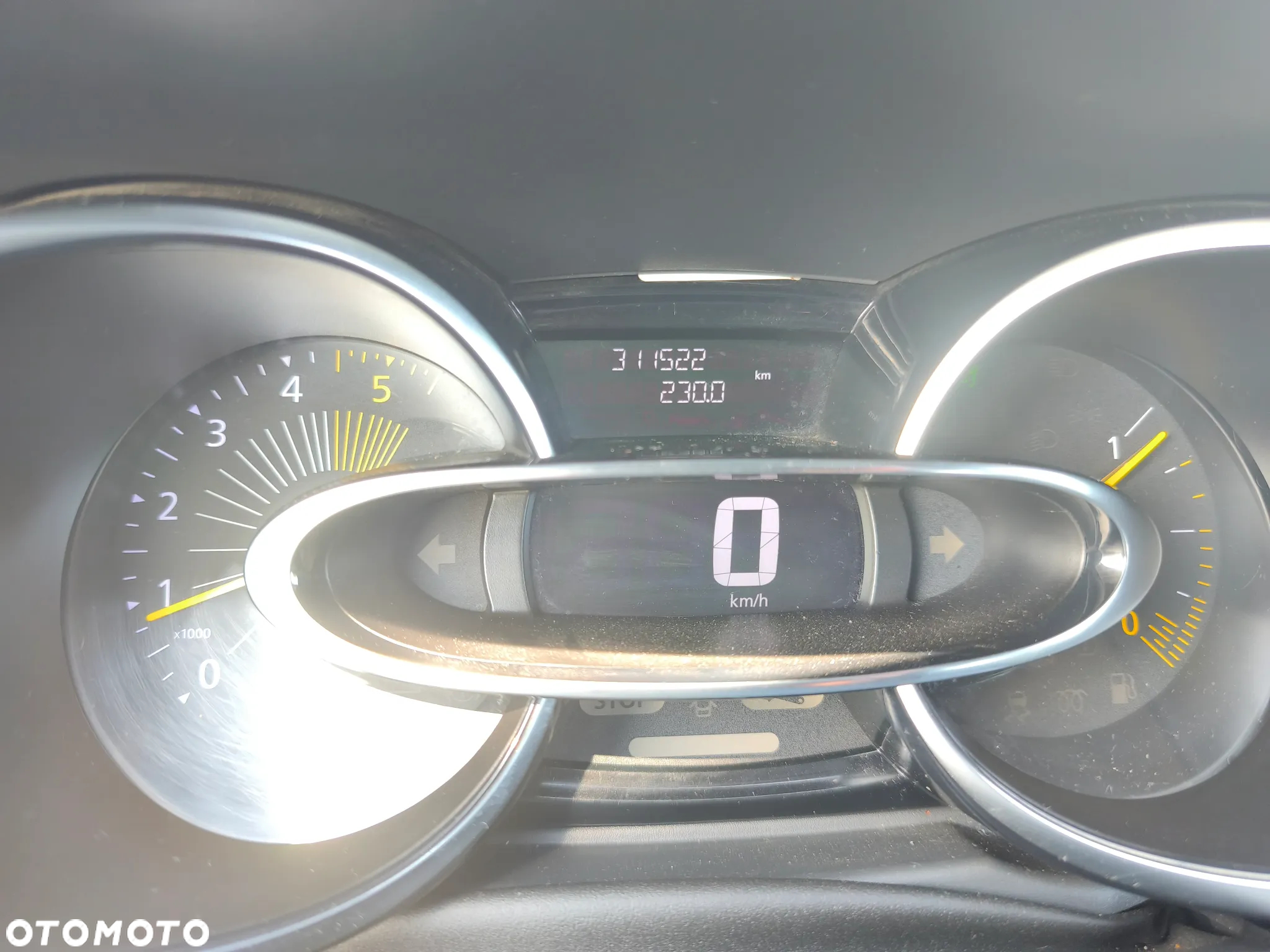 Renault Clio 1.5 dCi Alize - 10