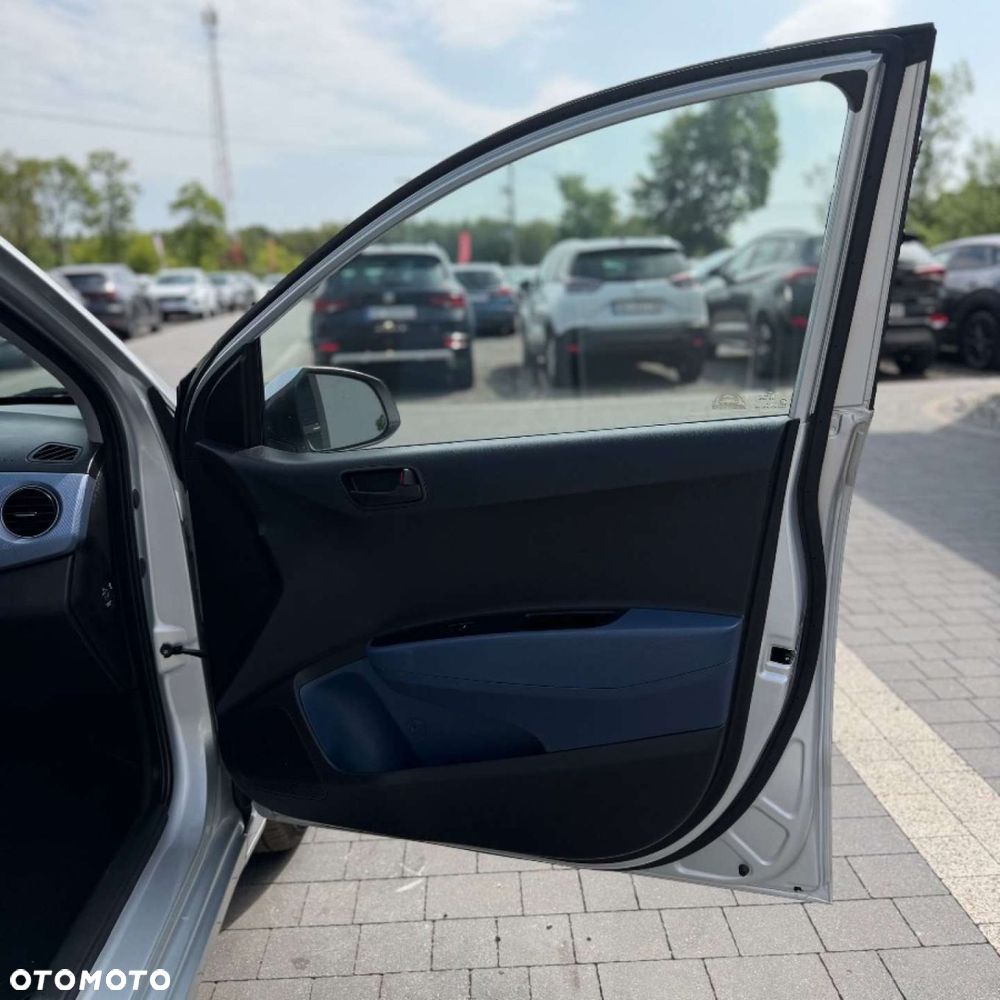Hyundai i10 - 24