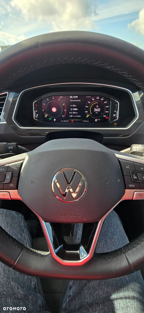 Volkswagen Tiguan - 23