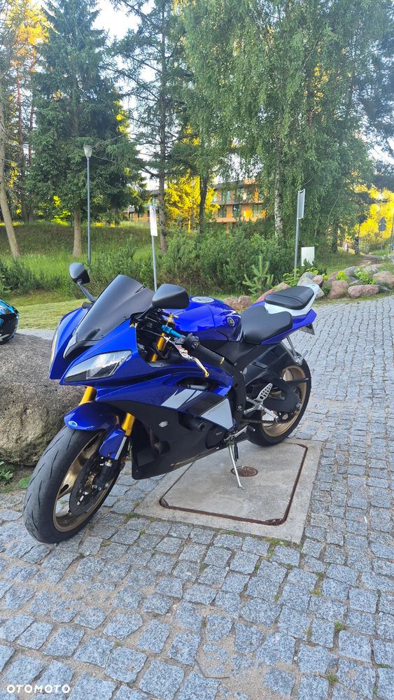 Yamaha R6 - 2