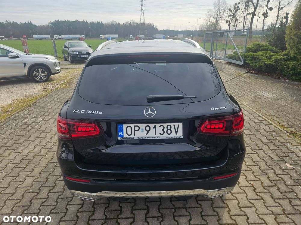 Mercedes-Benz GLC 300 e 4-Matic - 7