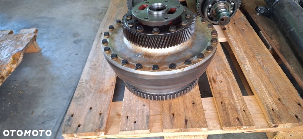 Zmiennik momentu Komatsu WA 470-3