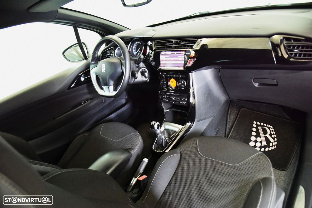 Citroën DS3 1.6 e-HDi So Chic - 14
