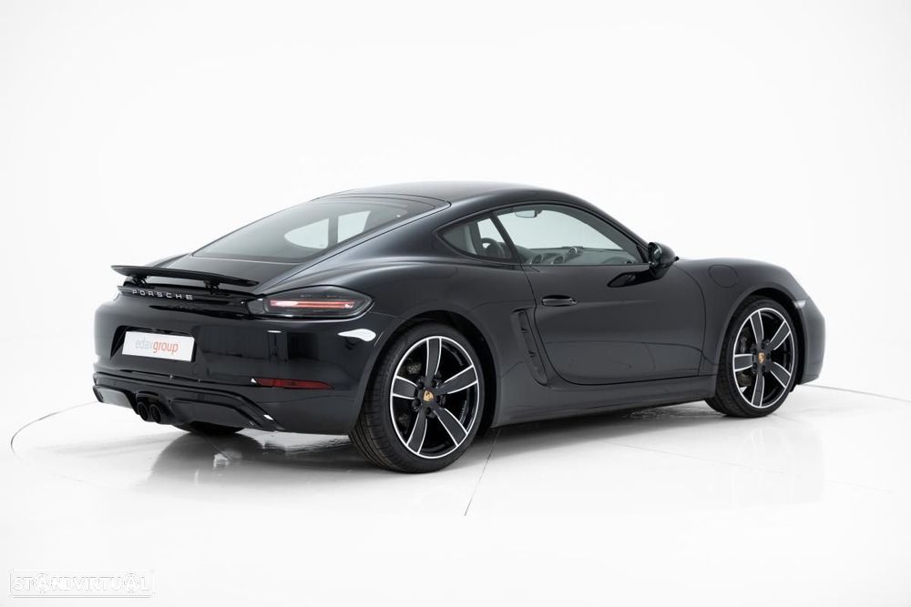 Porsche 718 Cayman - 3