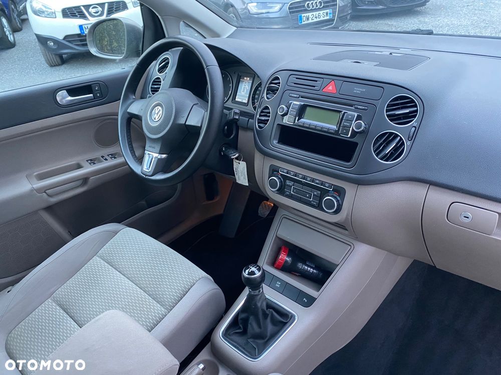 Volkswagen Golf Plus 1.6 Comfortline - 24