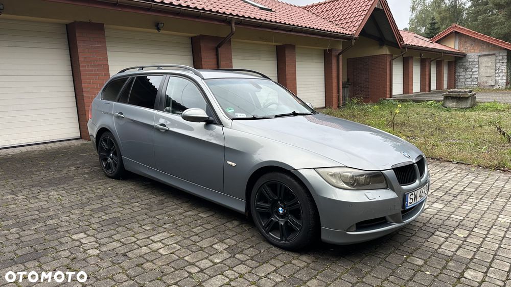 BMW Seria 3 320d DPF - 1