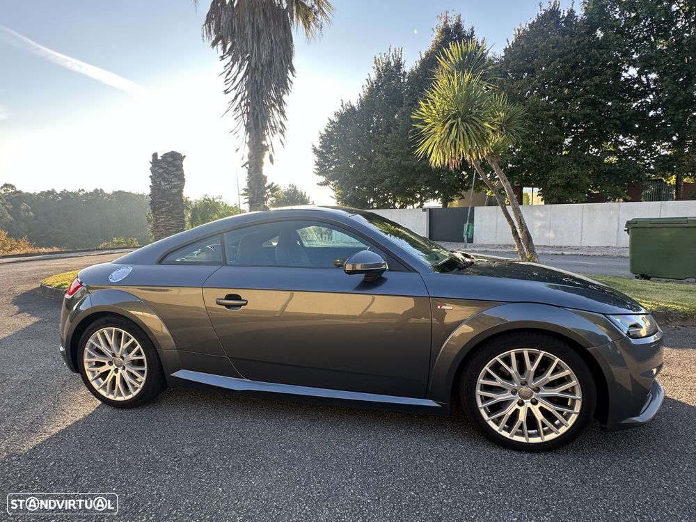 Audi TT Coupé - 15