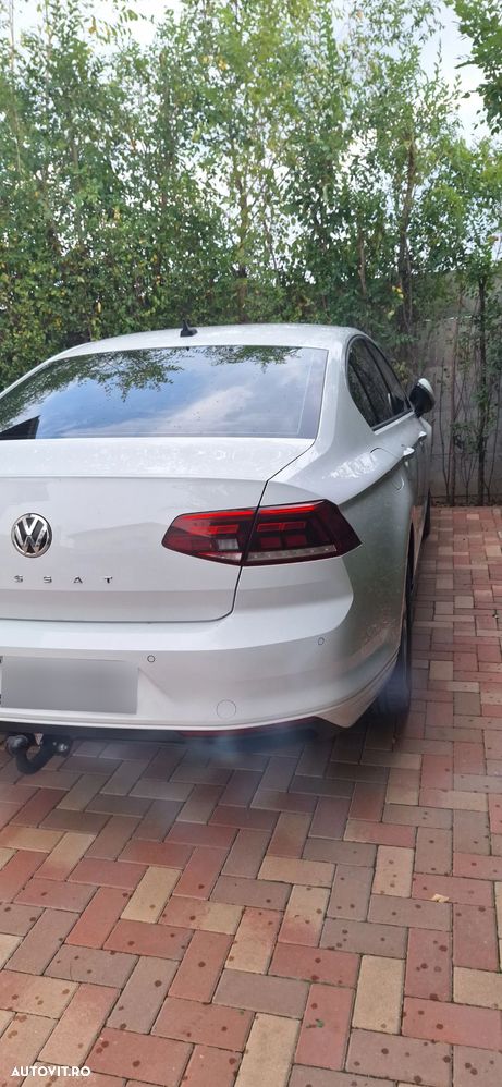 Volkswagen Passat 1.5 TSI ACT DSG Advance - 18