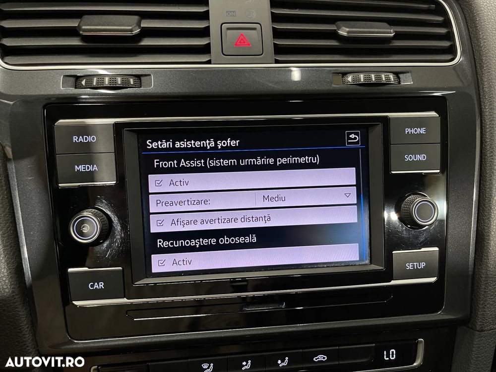 Volkswagen Golf 1.6 TDI Comfortline - 14