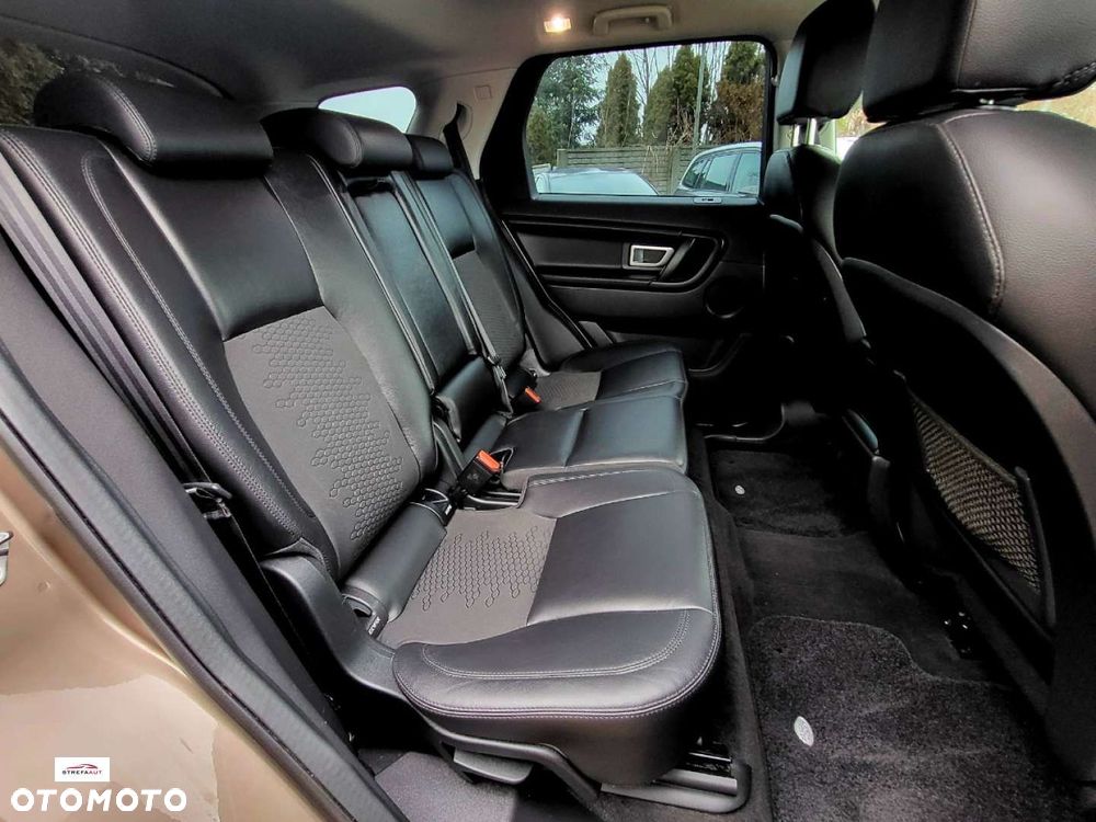 Land Rover Discovery Sport - 8