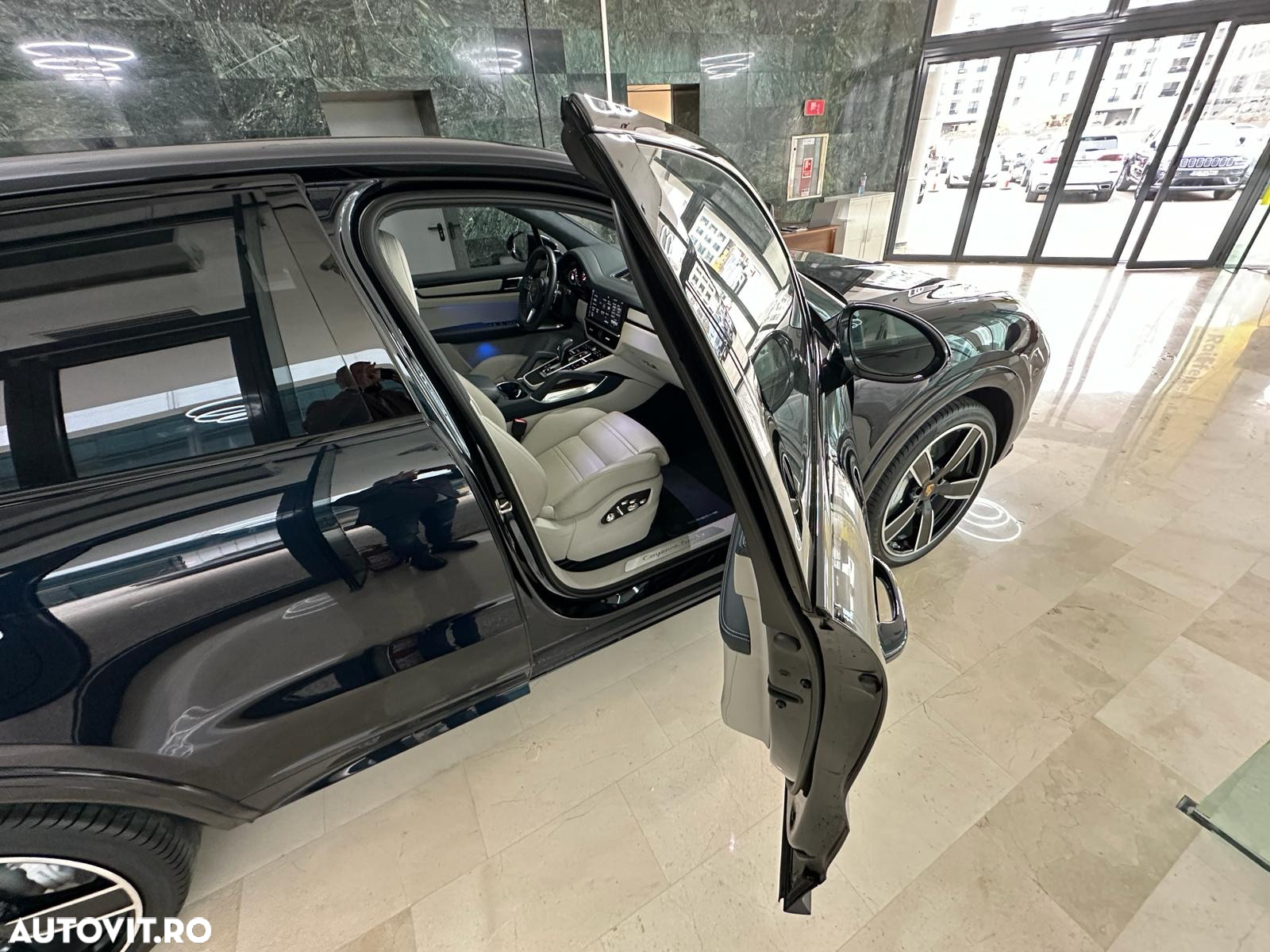 Porsche Cayenne Turbo - 20