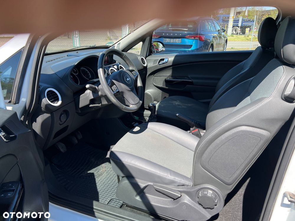 Opel Corsa 1.2 16V Limited Edition - 14
