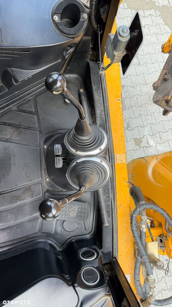 JCB 3CX TORQUELOCK - 12