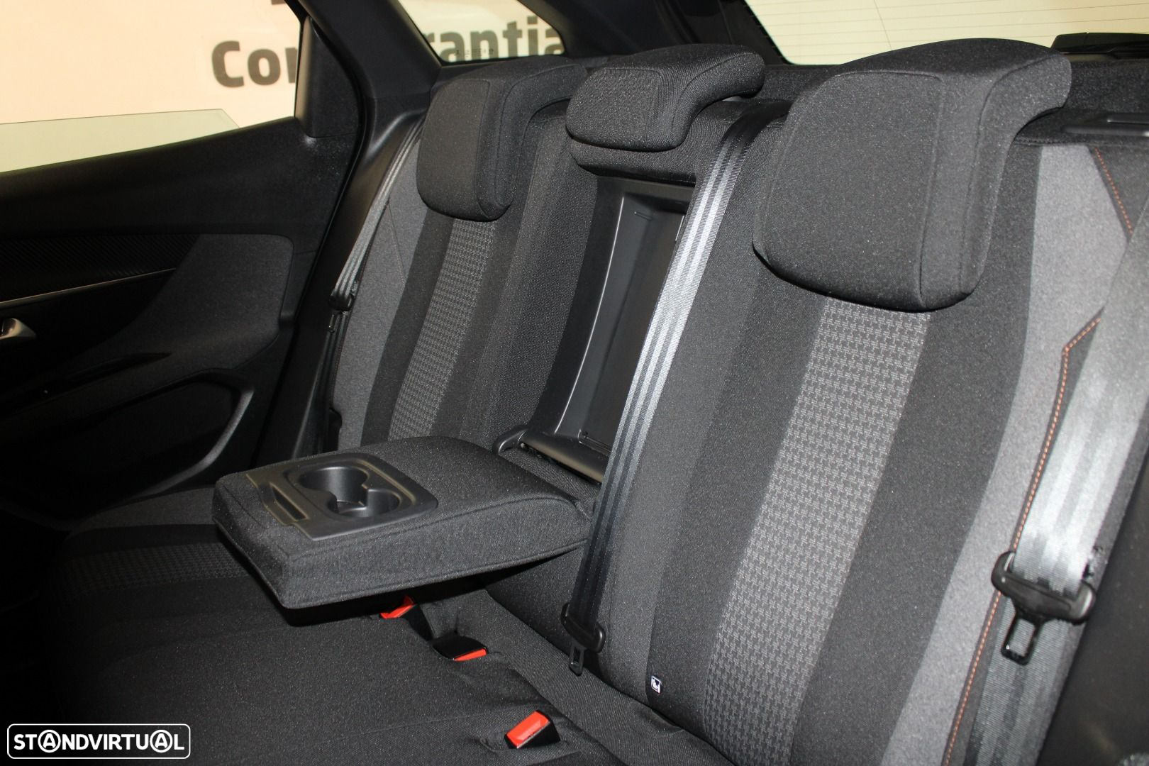 Peugeot 3008 1.5 BlueHDi Active - 29