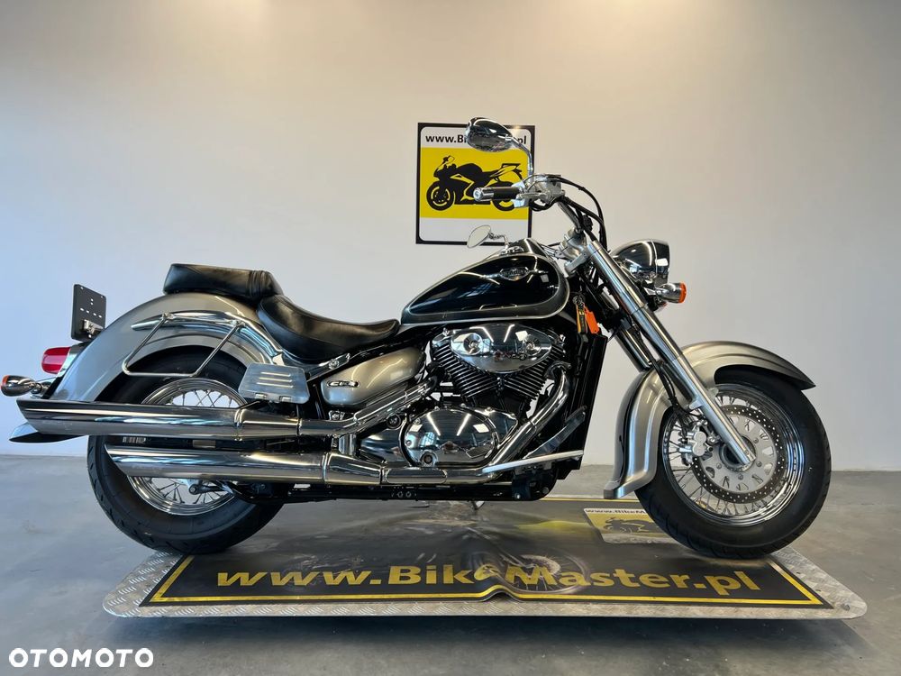 Suzuki Intruder - 1