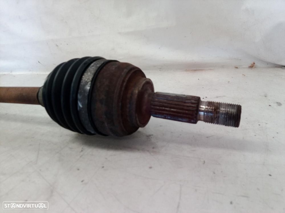 TRANSMISSÃO FRONTAL ESQUERDA RENAULT CLIO GRANDTOUR 2011 -8201055669 - 4