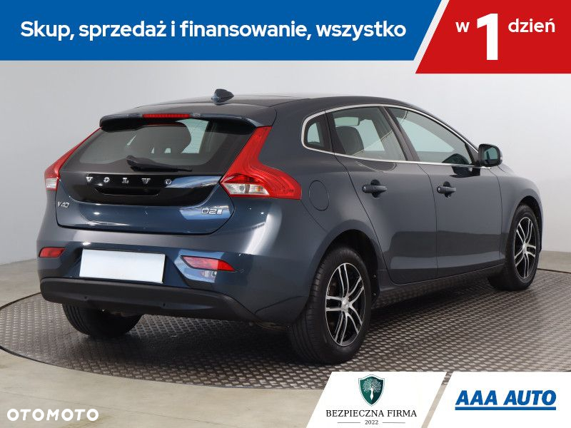 Volvo V40 - 6
