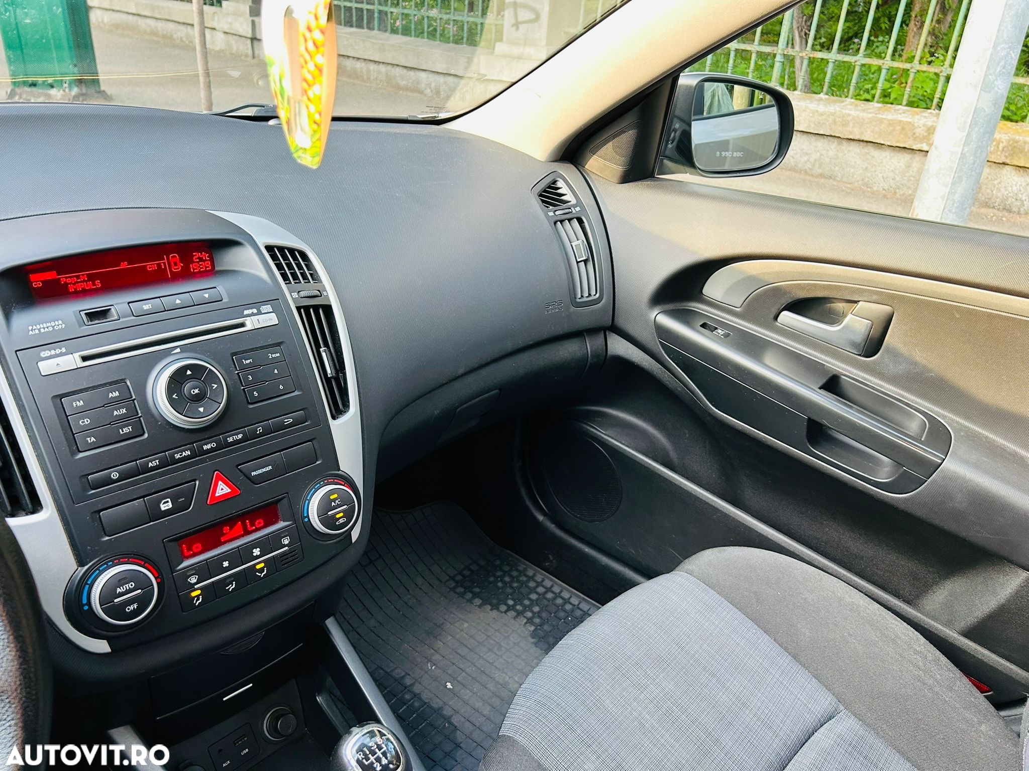 Kia Ceed - 6