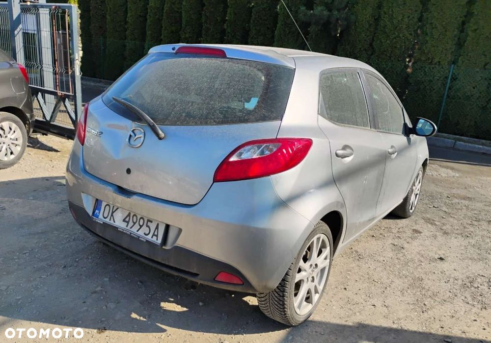 Mazda 2 - 5