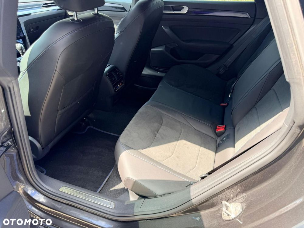 Volkswagen Arteon 2.0 TSI OPF 4Motion DSG R - 8