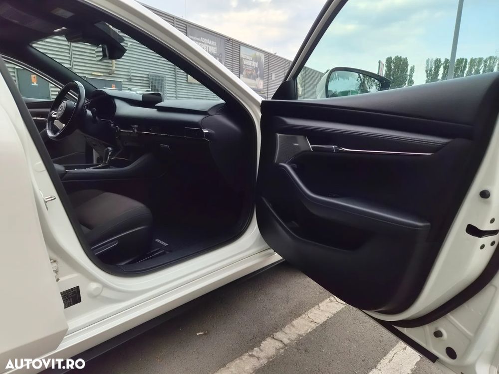 Mazda 3 G150 AT MHEV Plus - 11