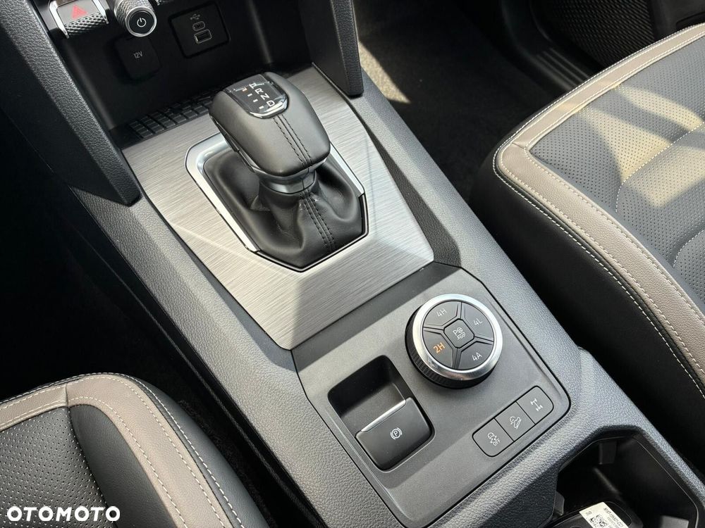 Volkswagen Amarok - 29