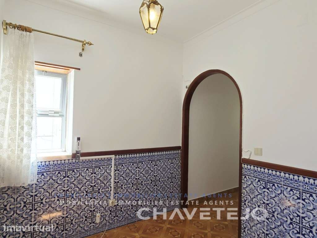 Apartamento T2 com garagem dupla e vista para o Castelo de Tomar - Grande imagem: 2/32