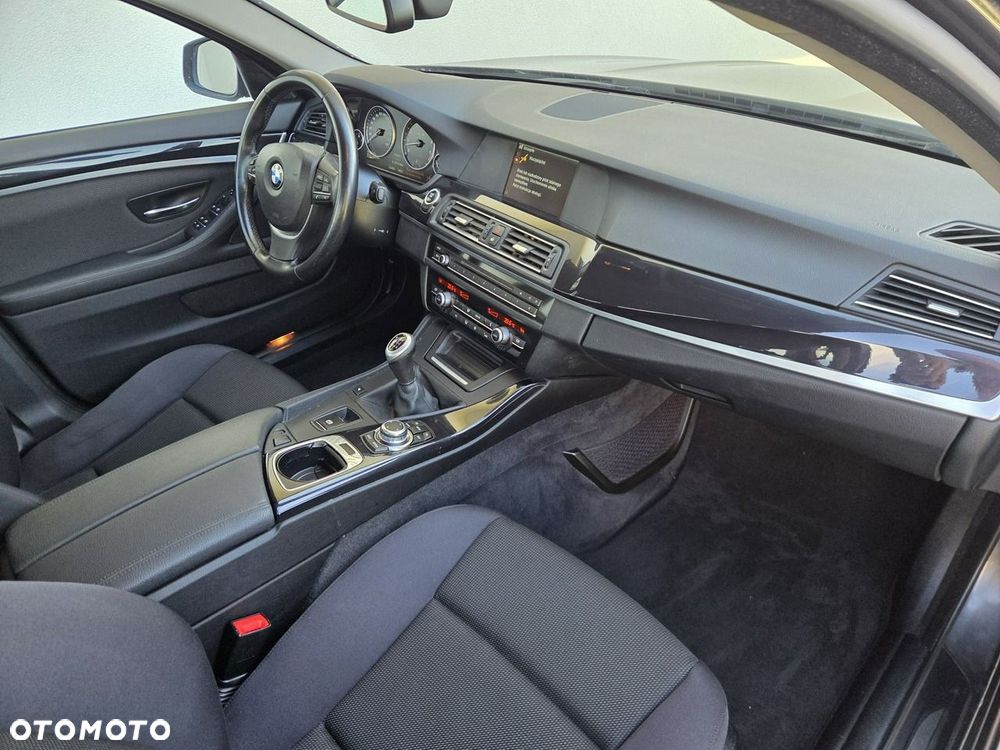 BMW Seria 5 - 10