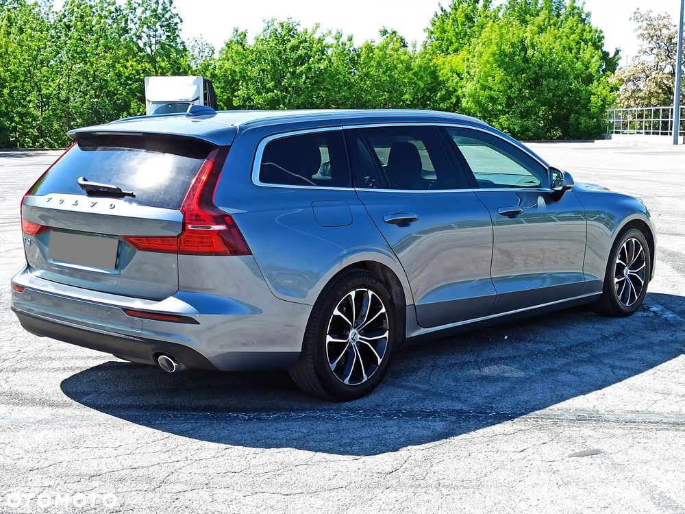 Volvo V60 D3 Geartronic Momentum - 28