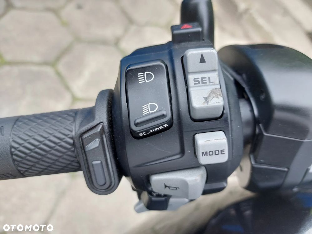 Honda CMX - 10