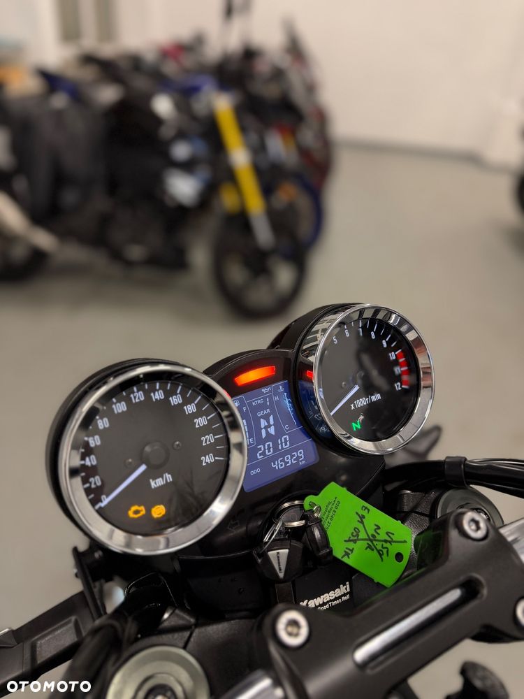 Kawasaki Z 900 RS - 22
