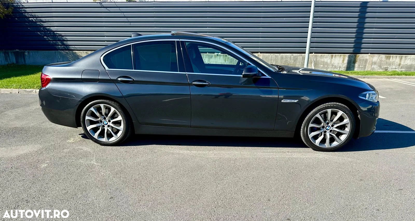 BMW Seria 5 535d xDrive Aut. Luxury Line - 30
