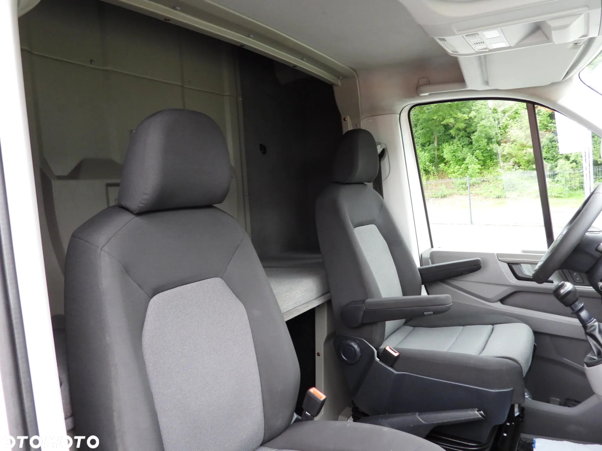 Volkswagen CRAFTER  PLANDEKA 8 PALET WEBASTO TEMPOMAT LEDY KLIMATYZACJA 180KM [ 044025 ] - 32