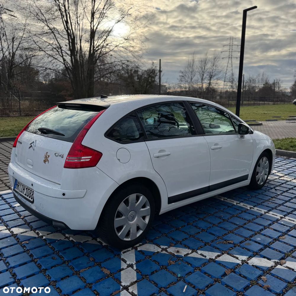 Citroën C4 1.4 16V Equilibre - 6
