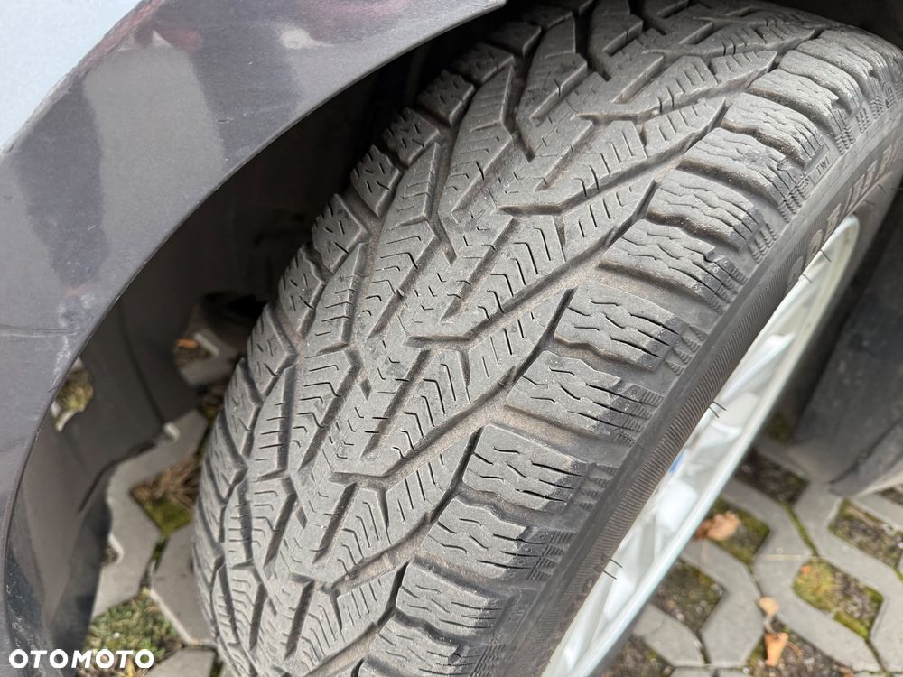 BMW Seria 1 120d - 30