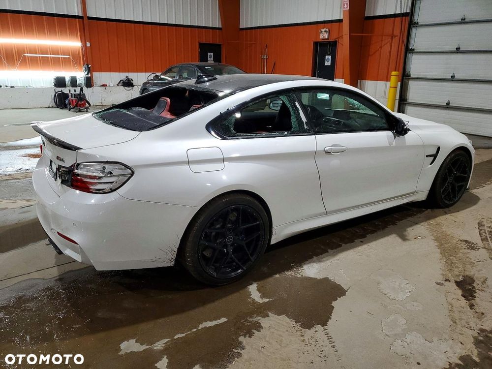 BMW M4 - 4