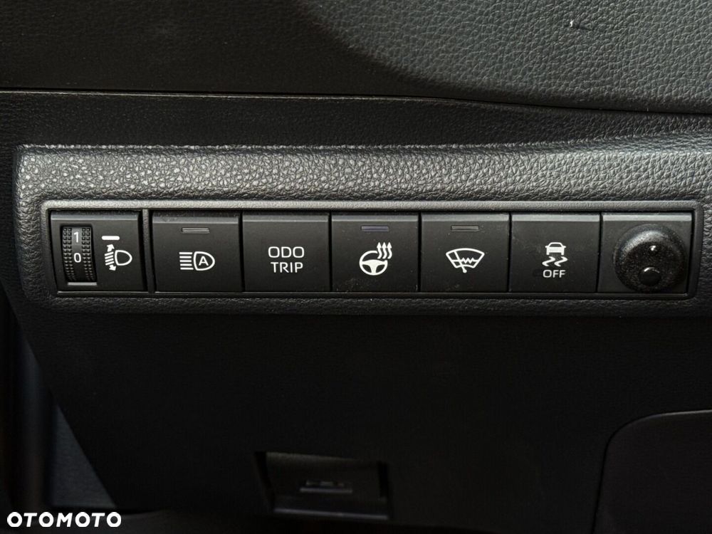 Toyota Corolla 1.8 Hybrid Comfort - 24