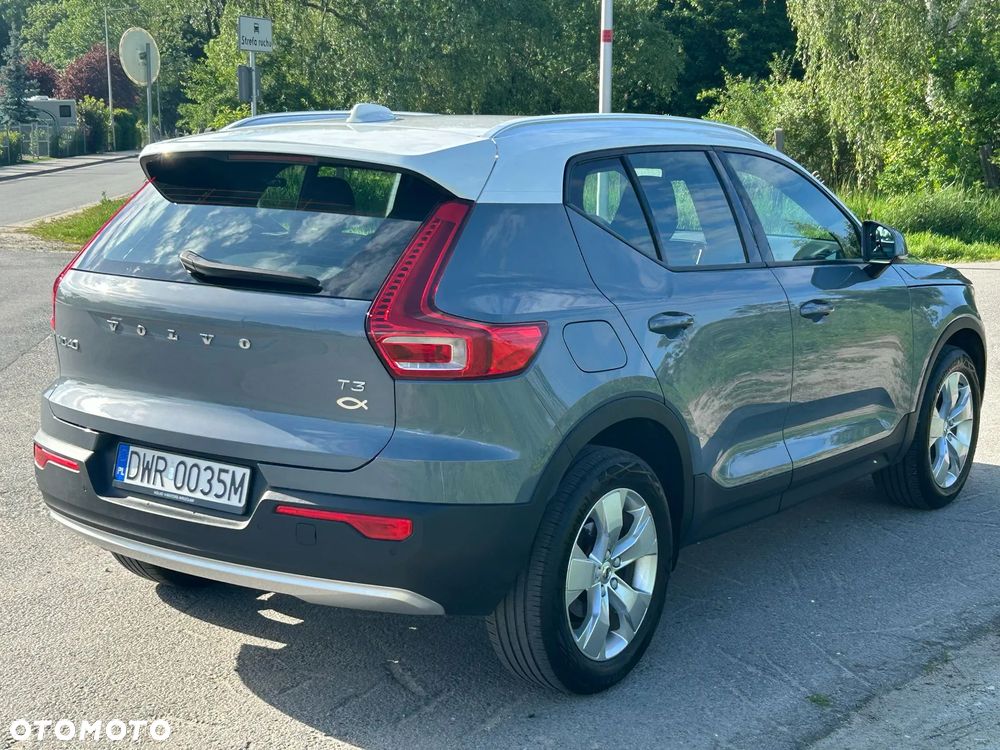 Volvo XC 40 T3 Momentum Pro - 5