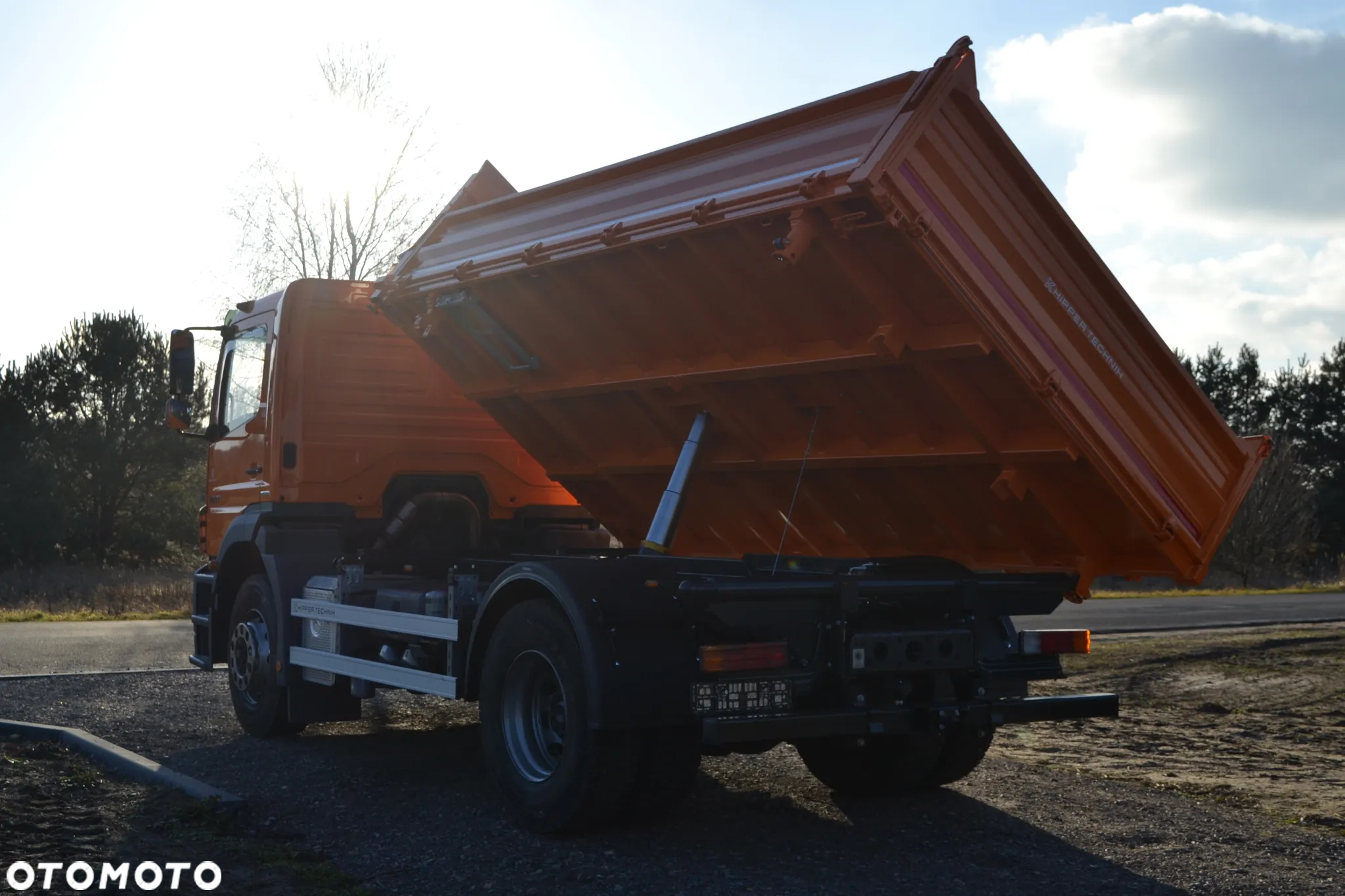 Mercedes-Benz Axor 1833 Nowy 3-stronny WYWROT Kiper WYWROTKA Antos 1829 Blokada mostu MANUAL Klima - 12