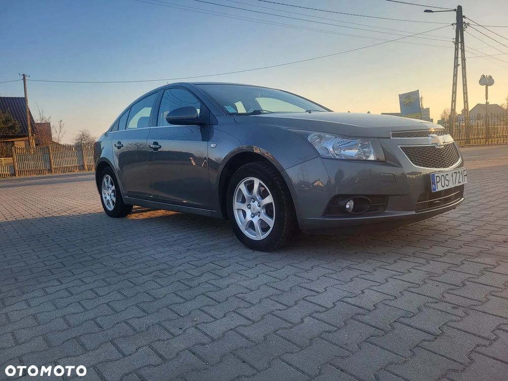 Chevrolet Cruze - 1