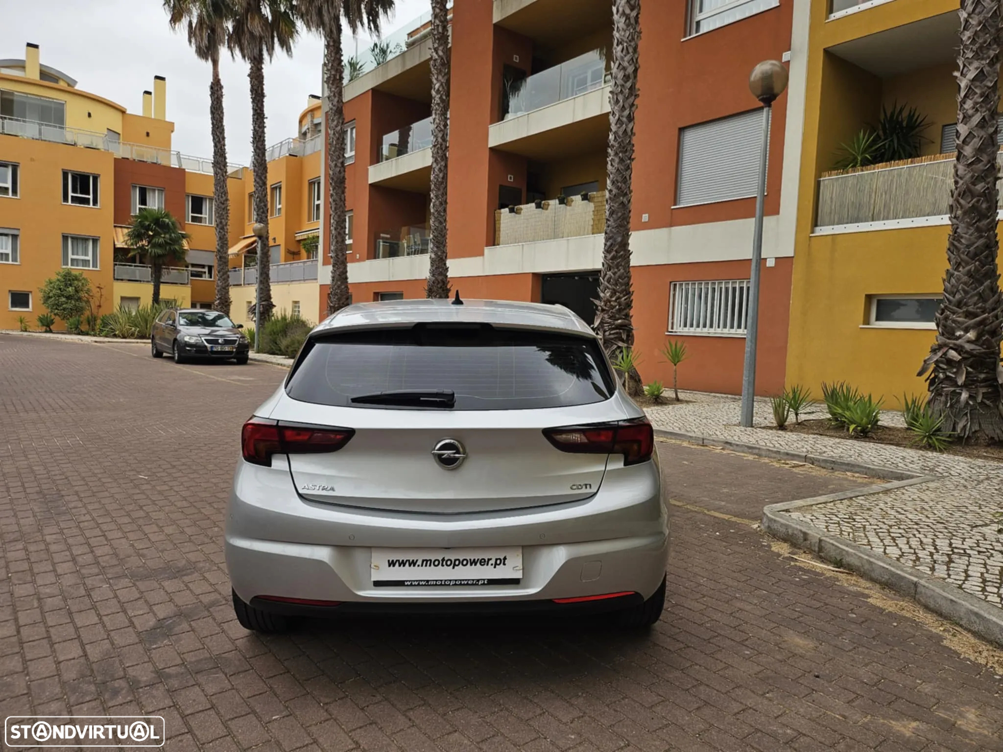 Opel Astra 1.6 CDTI Dynamic Sport S/S - 17