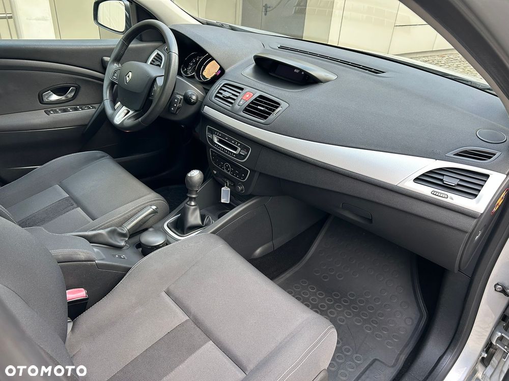 Renault Megane 1.6 16V 110 Expression - 12