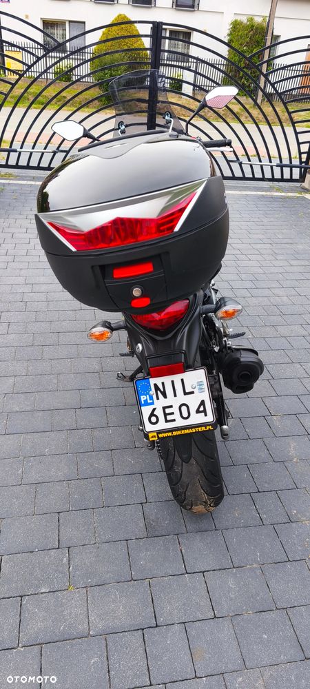 Suzuki Gladius - 2
