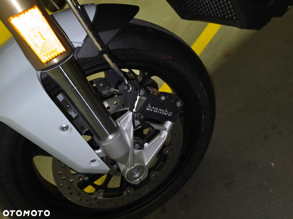 BMW XR - 10