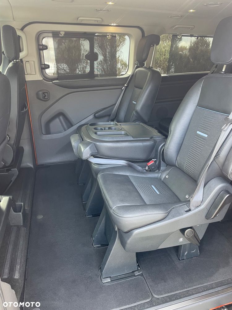 Ford Tourneo Custom - 7