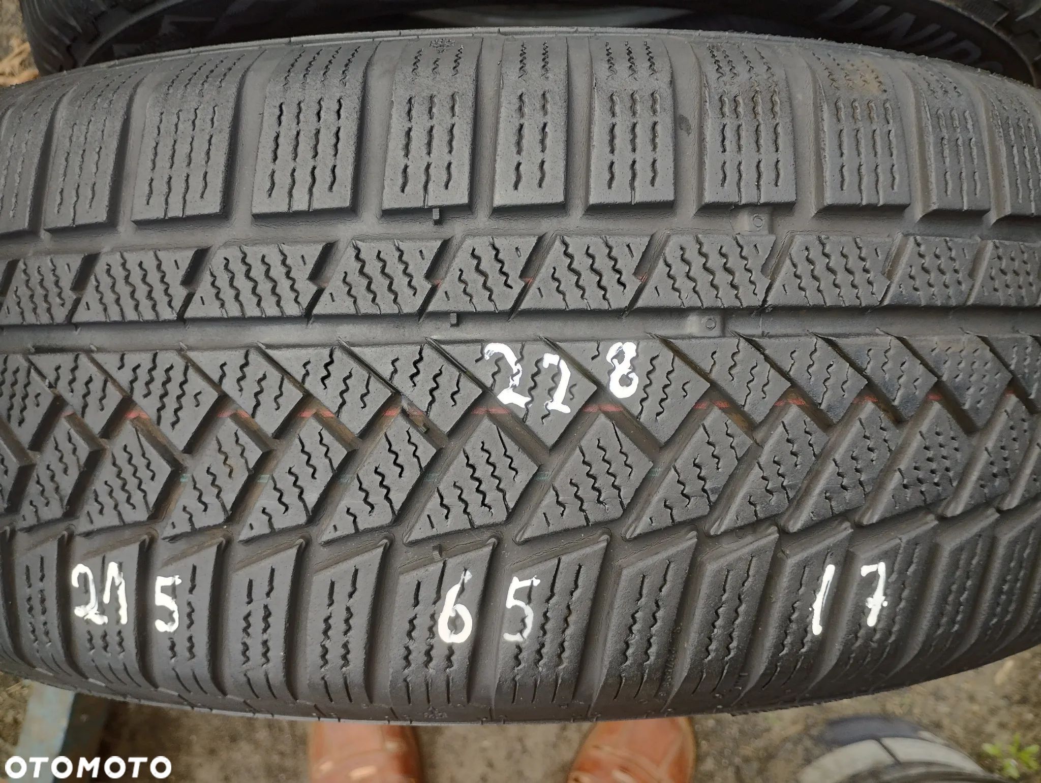 Continental 215/65/17 nr 228 - 1